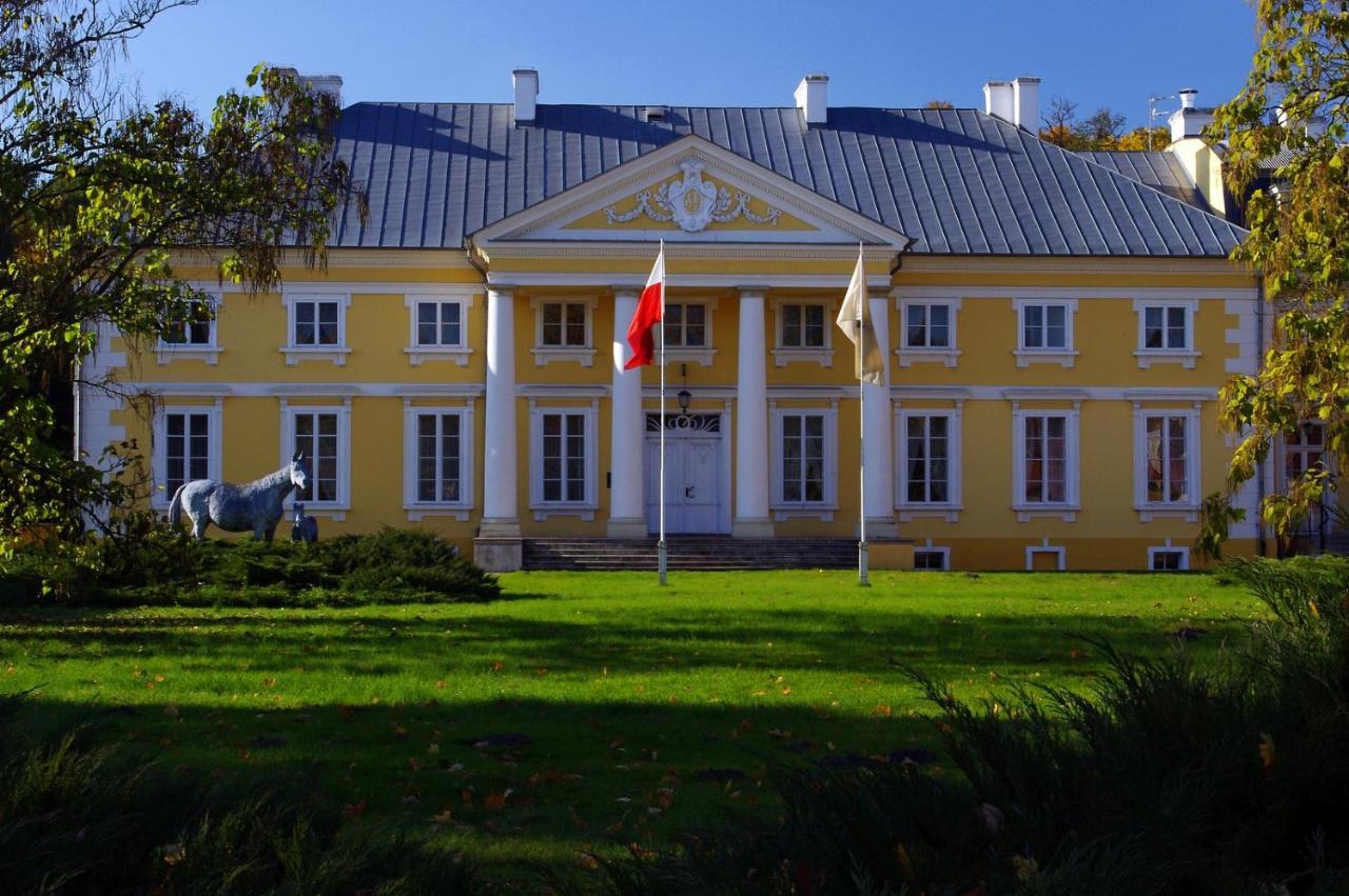 Palac Racot Koscian Exterior photo